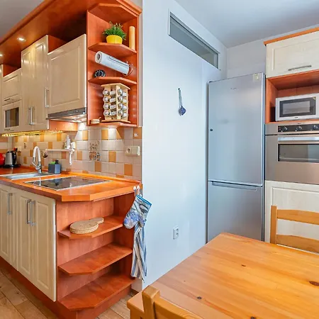 Homestay A Private In A Shared Flat - Soukromy Ve Sdilenem Byte Olomouc